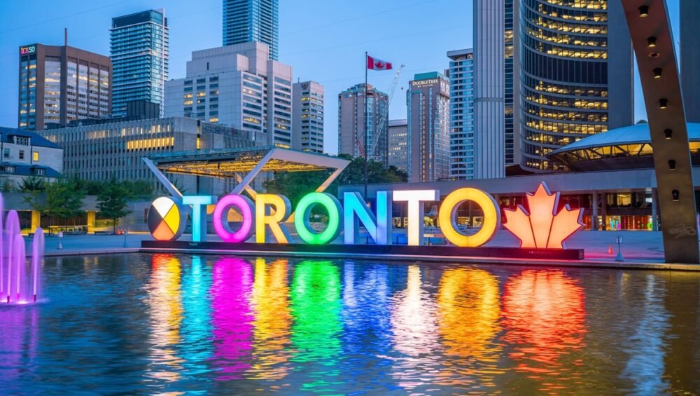 Chương Trình Liên Tuyến Canada: Toronto-Ottawa-Montreal-Quebec Vancouver-Victoria (12N11D) Du Lich TORONTO