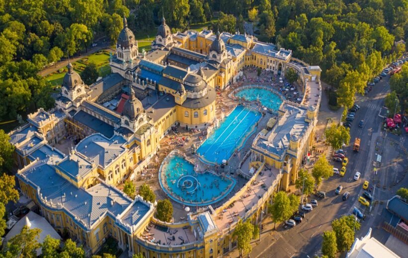 Du Lịch Khám Phá Đông Âu: Munich–Cesky Krumlov–Prague–Bratislava–Budapest–Áo (10N9D)