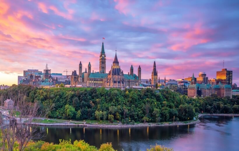 Hành Trình Bắc Mỹ - Liên Tuyến Đông - Tây Canada: Vancouver - Whistler - Victoria - Montreal - Quebec -Ottawa - Toronto - Niagara Fall (12N11D)