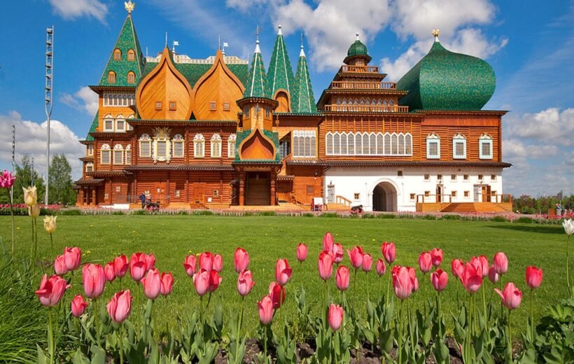 Khám Phá Xứ Sở Bạch Dương 2026: TP.HCM-St.Pertersburg-Moscow-TP.HCM (8N7D)