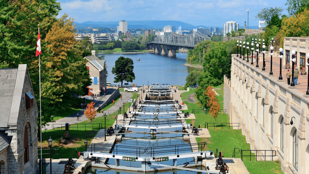 Du Lịch Liên Tuyến Tây - Đông Canada: Vancouver - Montreal - Ottawa - Toronto (11N10D) Kenh dao Rideau